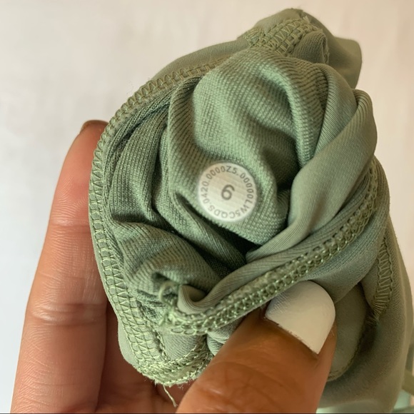 lululemon | Wunder Train Tight - Picture 5 of 6